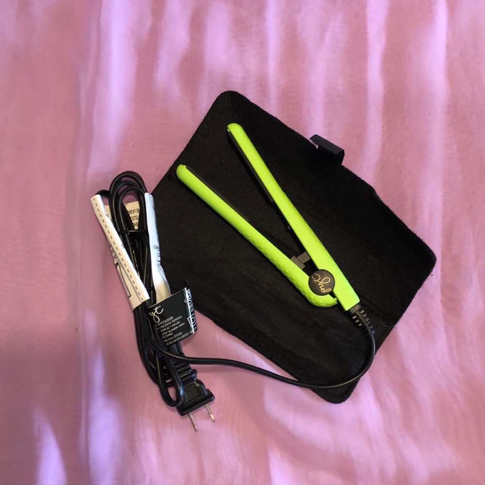 New PYT mini green hair straightener